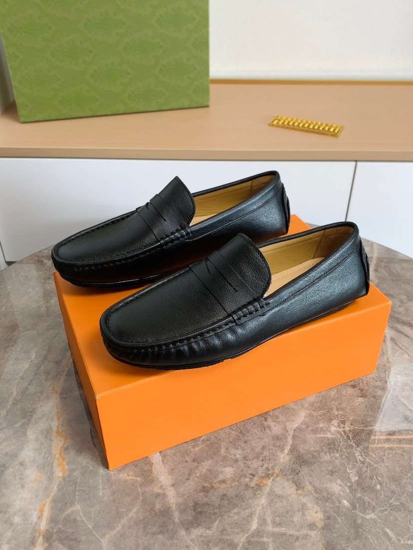 Louis Vuitton Men's Black Moc-Toe Loafers